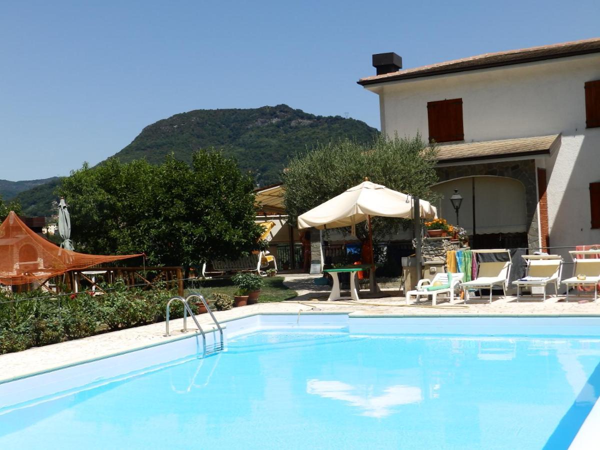 B&B Le Rondini Cassanesi Exterior photo